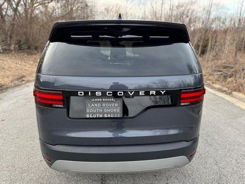 2025 Land Rover Discovery P300 S