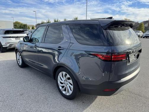 2025 Land Rover Discovery P300 S