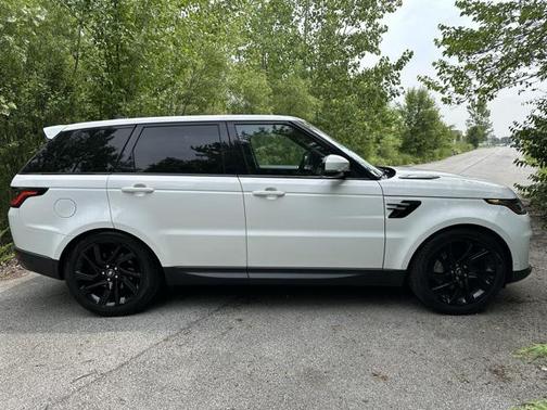 2022 Land Rover Range Rover Sport SE