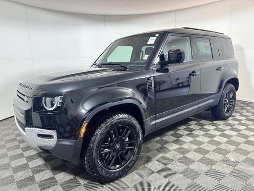 2025 Land Rover Defender 110 P300