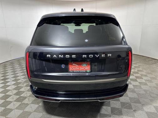 2024 Land Rover Range Rover P530 SE