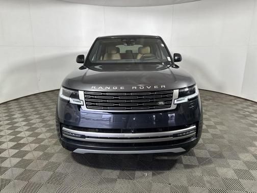 2024 Land Rover Range Rover P530 SE