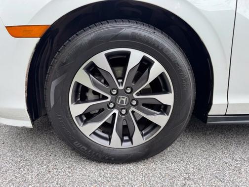 Platinum White Pearl 2022 Honda Odyssey EX-L