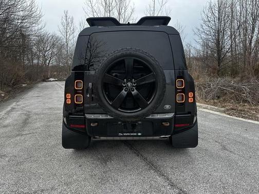 2023 Land Rover Defender 110 X