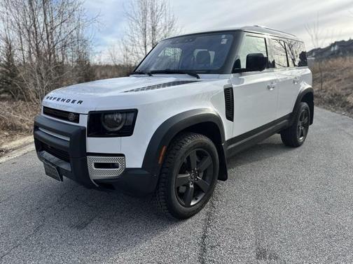 2022 Land Rover Defender 110 SE