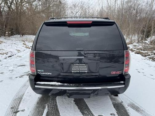 2011 GMC Yukon Denali