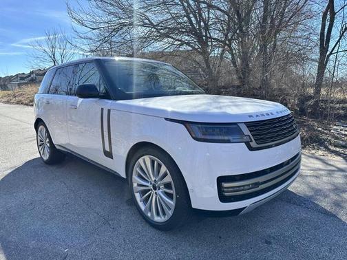 2026 Land Rover Range Rover P400 SE