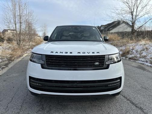 2026 Land Rover Range Rover P400 SE