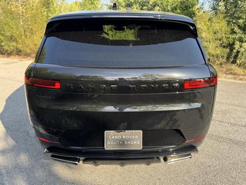 2025 Land Rover Range Rover Sport SE