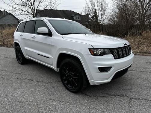 2021 Jeep Grand Cherokee Laredo