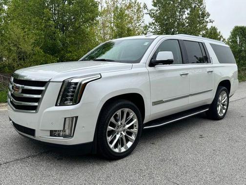 Crystal White Tricoat 2020 Cadillac Escalade ESV Luxury