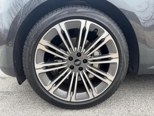 2024 Land Rover Range Rover Sport SE