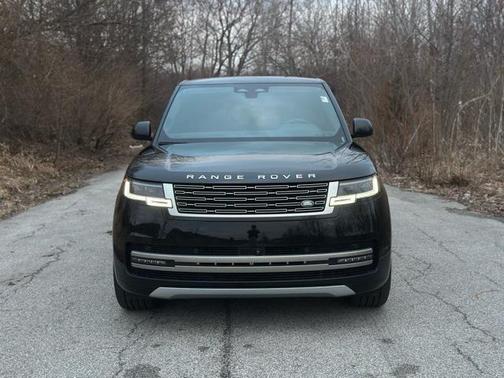 2025 Land Rover Range Rover P400 SE