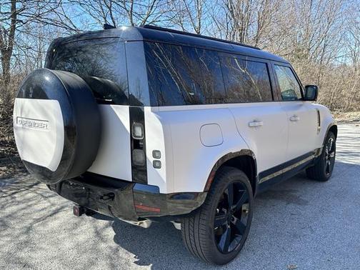 2026 Land Rover Defender P400 X-Dynamic SE