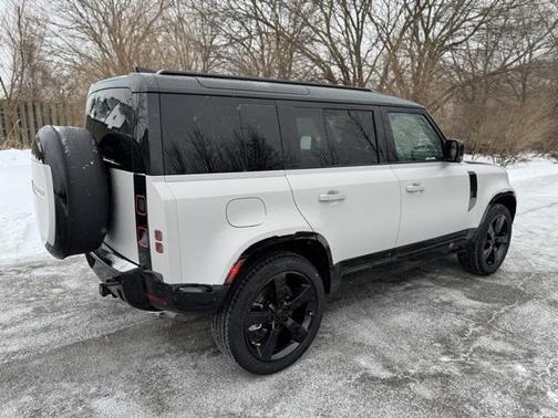 2026 Land Rover Defender P400 X-Dynamic SE