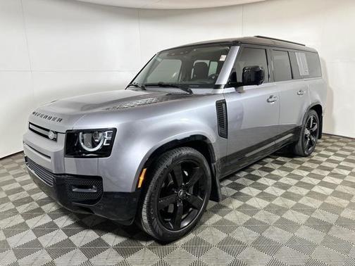 2024 Land Rover Defender 130 P400 X-Dynamic SE