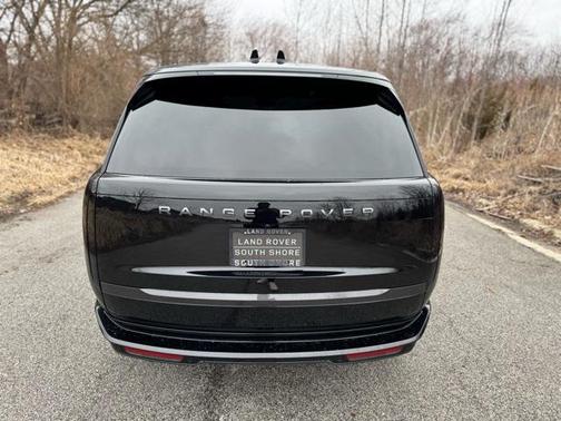 2024 Land Rover Range Rover P530 SE