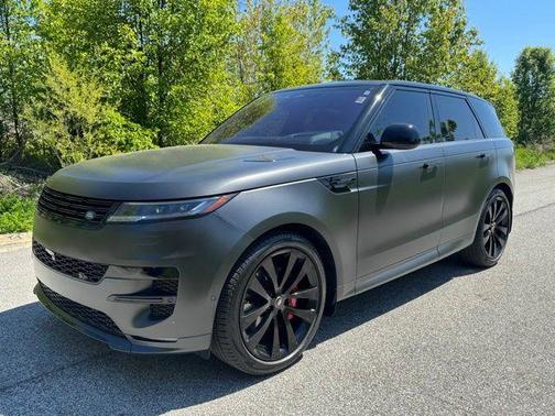 Carpathian Grey Premium Metallic 2023 Land Rover Range Rover Sport SE