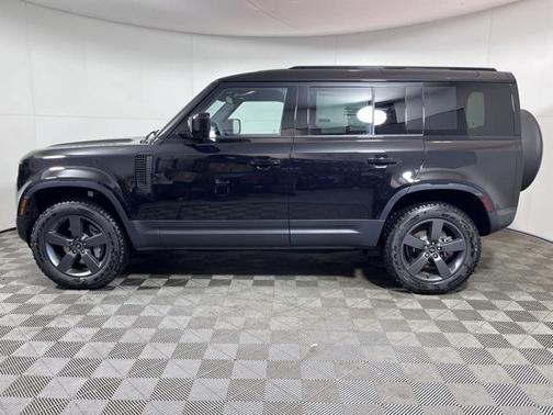 2025 Land Rover Defender 110 P300