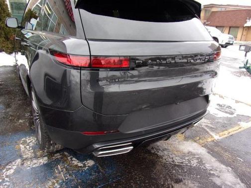 2024 Land Rover Range Rover Sport SE