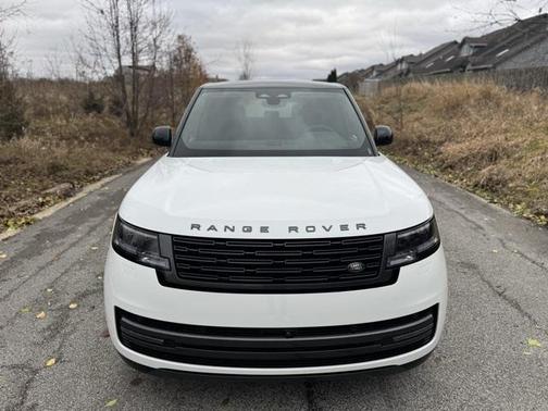 2025 Land Rover Range Rover P400 SE