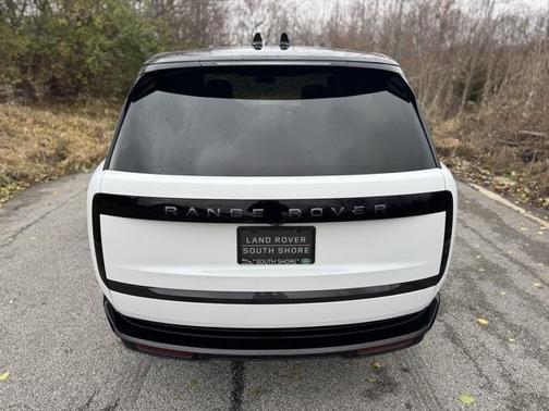 2025 Land Rover Range Rover P400 SE