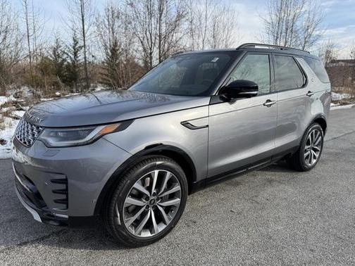 2026 Land Rover Discovery Tempest Edition