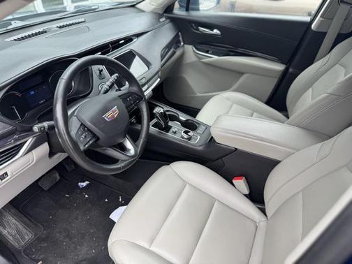 2019 Cadillac XT4 Luxury