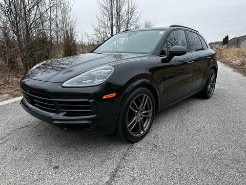 2023 Porsche Cayenne Platinum Edition