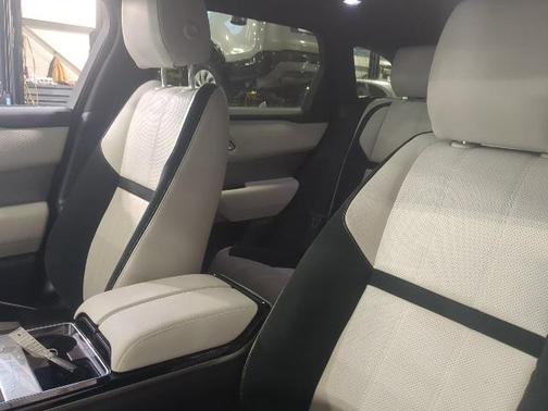 2022 Land Rover Range Rover Velar P250 S R-Dynamic