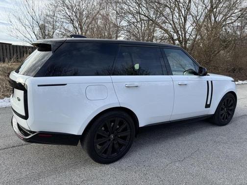 2023 Land Rover Range Rover P530 SE