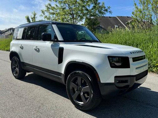 Fuji White 2026 Land Rover Defender P300 S