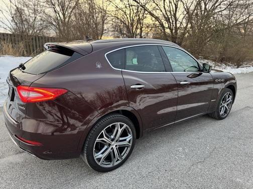 2020 Maserati Levante Base