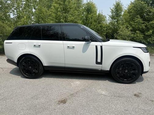 2022 Land Rover Range Rover P400 SE