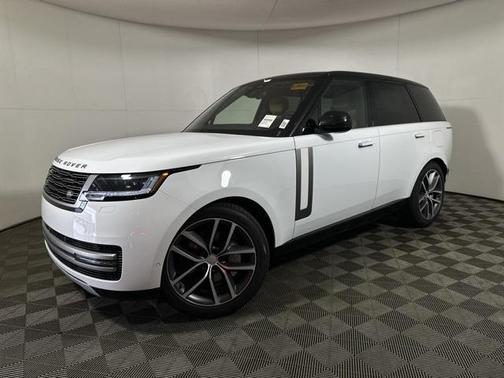 2025 Land Rover Range Rover P550e SE