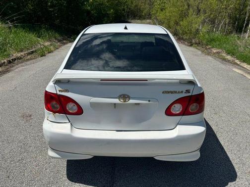 Super White 2007 Toyota Corolla S