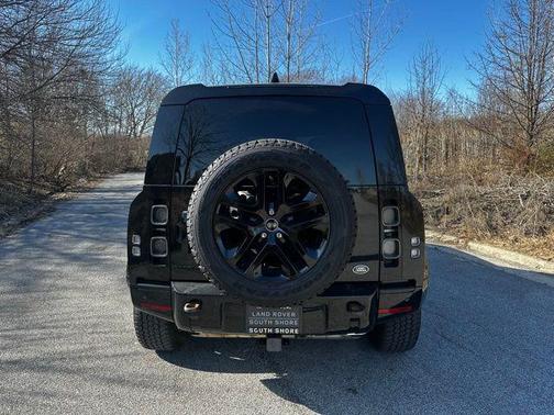 2023 Land Rover Defender 110 X