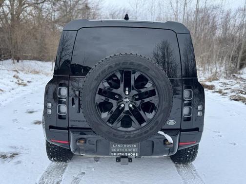 2023 Land Rover Defender 110 X