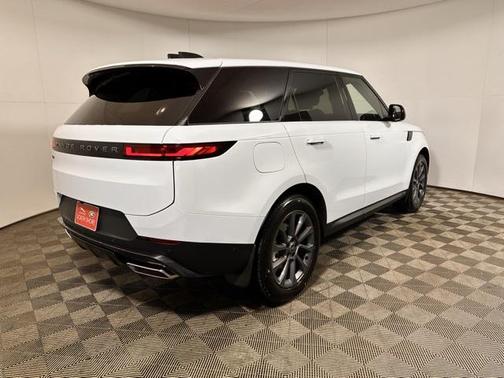 2025 Land Rover Range Rover Sport P360 S