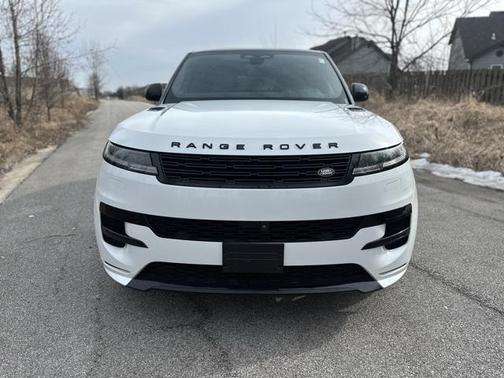 2025 Land Rover Range Rover Sport SE
