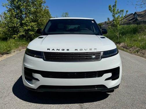 White 2025 Land Rover Range Rover Sport SE