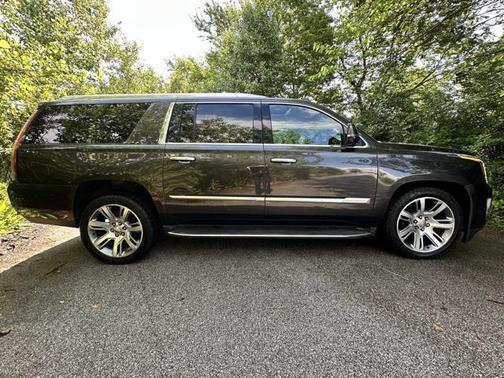 2015 Cadillac Escalade ESV Luxury