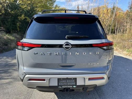 2022 Nissan Pathfinder Platinum 4WD