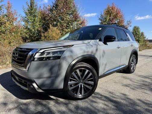 2022 Nissan Pathfinder Platinum 4WD