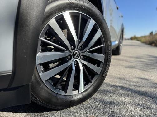 2022 Nissan Pathfinder Platinum 4WD