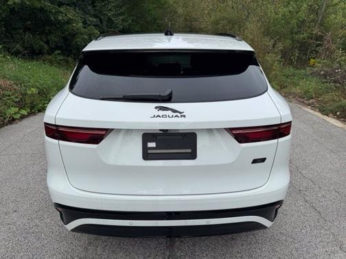 Fuji White 2026 Jaguar F-PACE P250 R-Dynamic S