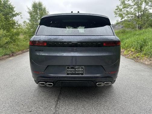 2025 Land Rover Range Rover Sport SE