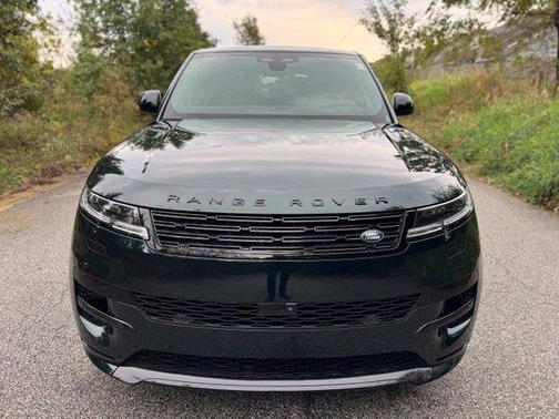 British Racing Green 2027 Land Rover Range Rover Sport SE