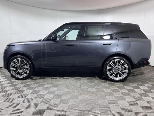 2025 Land Rover Range Rover P400 SE