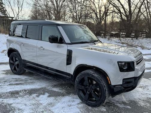 2026 Land Rover Defender P400 X-Dynamic SE